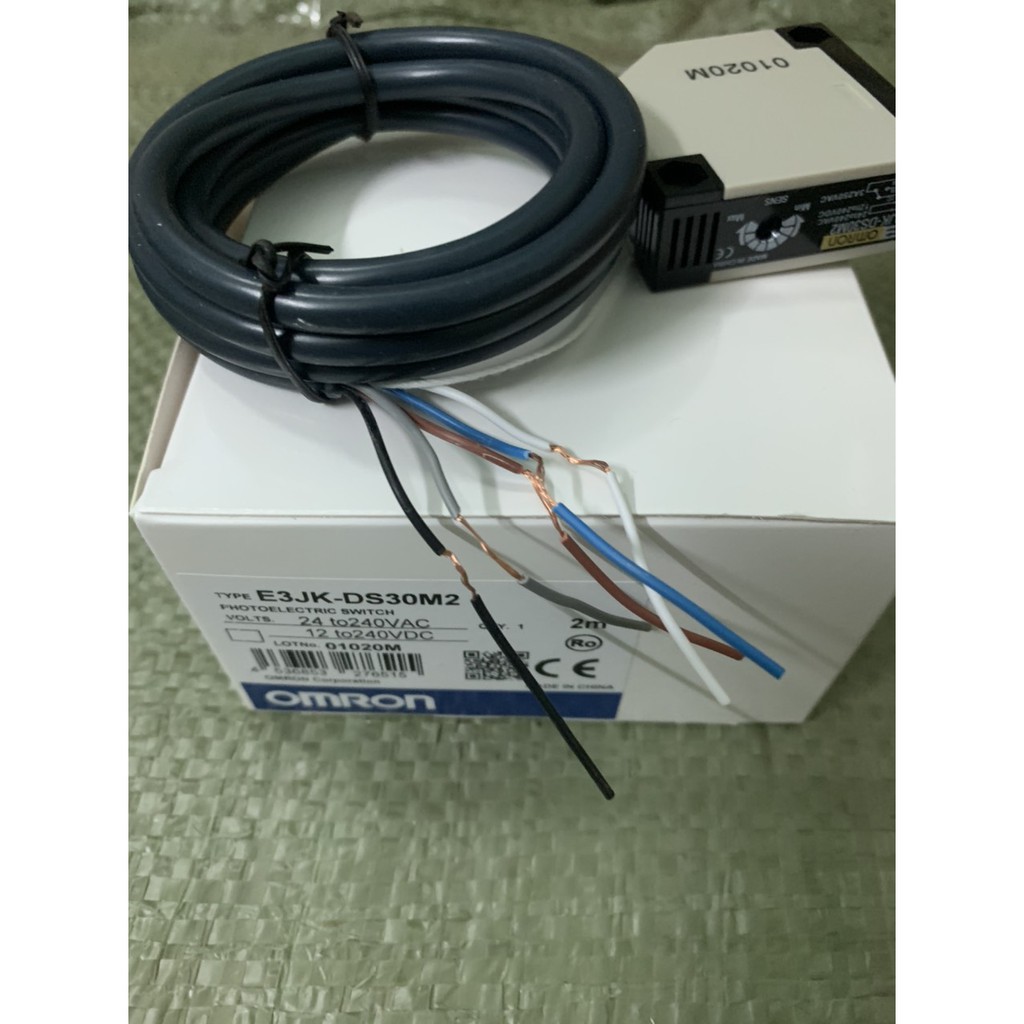 Cảm Biến Quang Omron E3JK-DS30M2