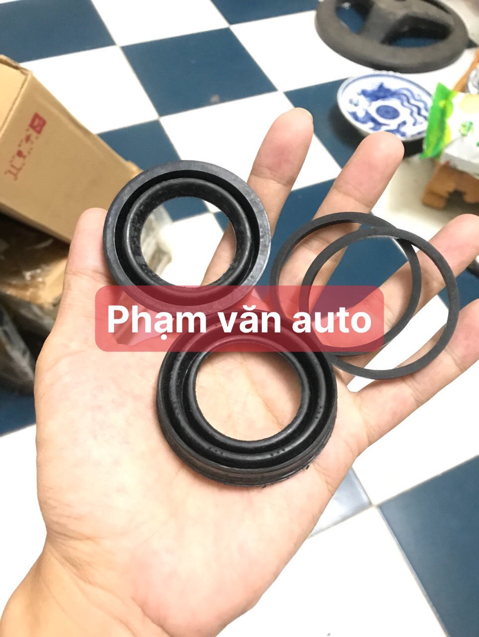 Cúp pen chụp bụi phanh Ford Transit, Chụp bụi piston thắng Transit Phạm Văn Auto hàng cao cấp