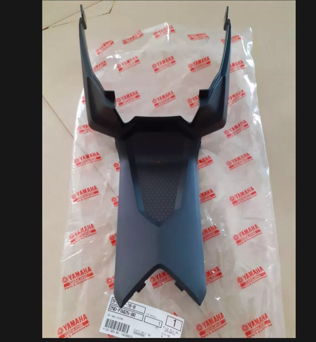 Yếm Bình Xăng Xe Ex150 Chính Hãng