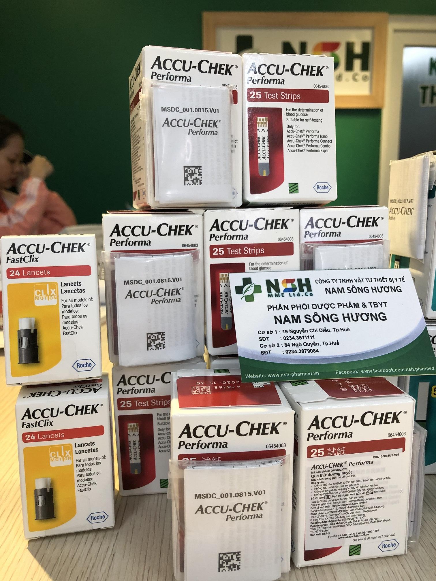 Que test thử đường huyết tiểu đường accu-chek performa