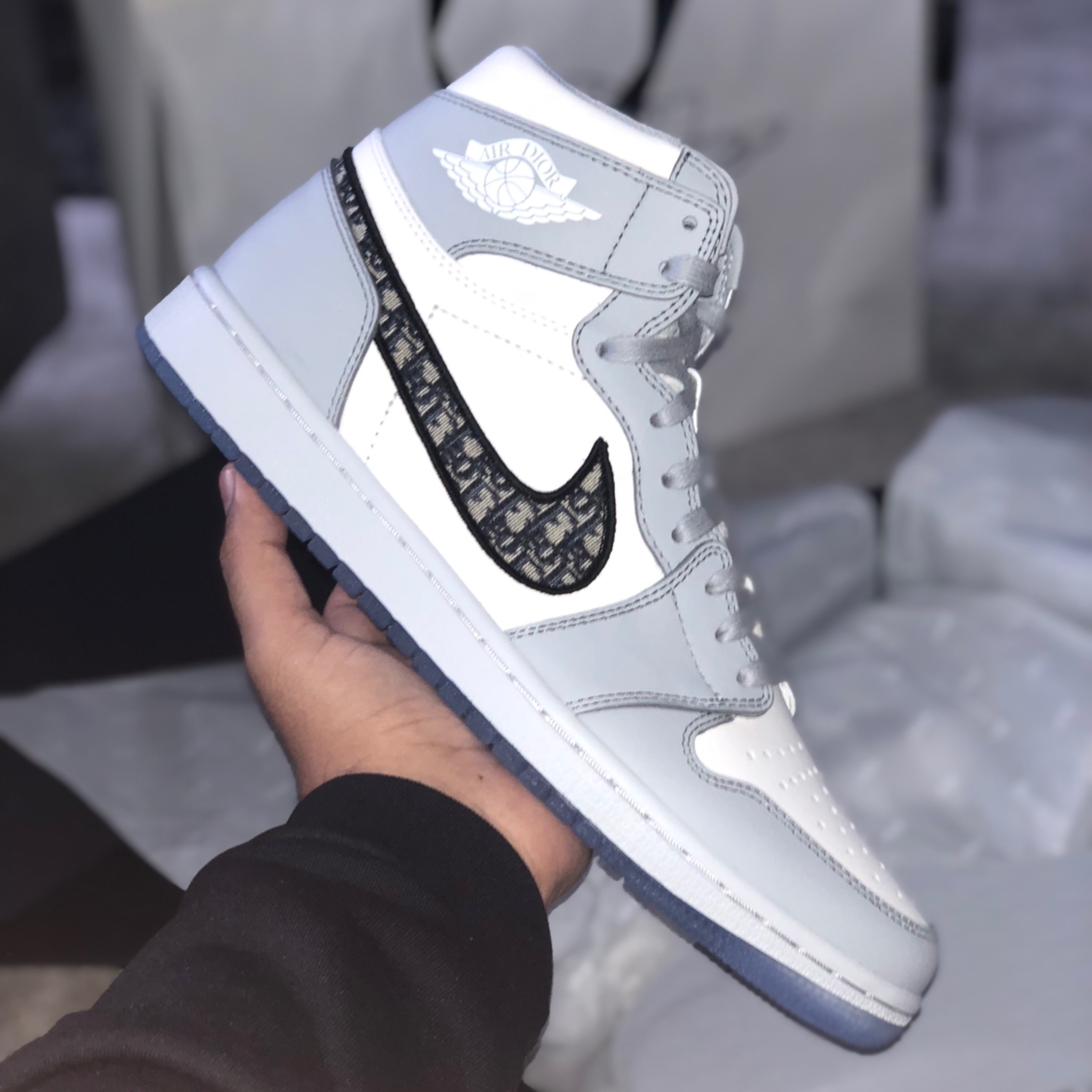 Dior x Air Jordan 1 High Will Be Limited to 8500 and Sold via Lottery   Robb Report