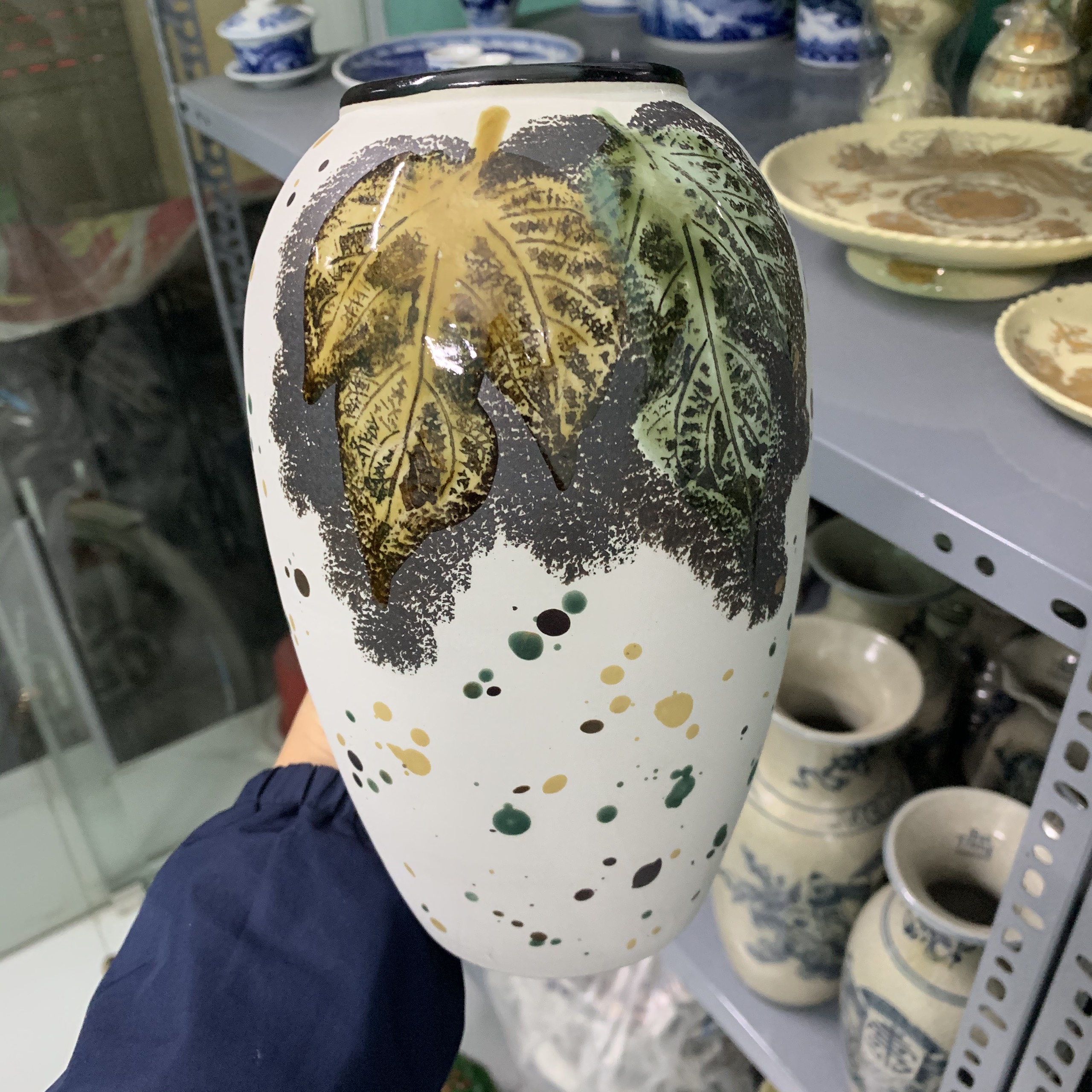 Lọ cắm hoa vẽ cảnh thiên nhiên H24