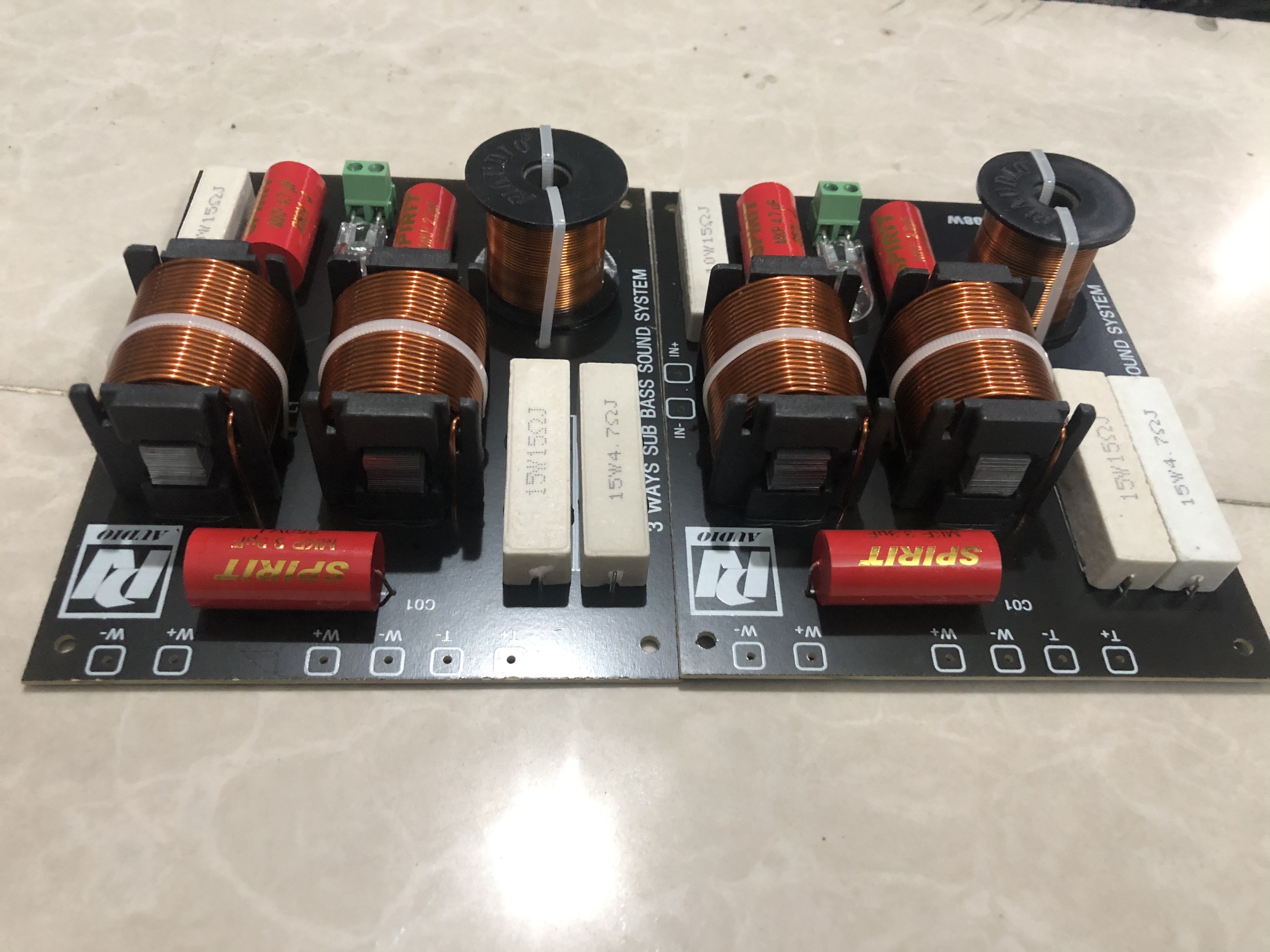 Phân tần loa 2 bass 1 treble kèn pa-108w