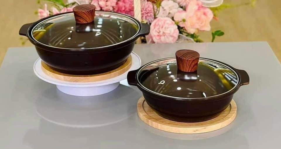 Nồi kho thịt cá chống dính hàn quốc ecoramic , không kén bếp size 20/24cm kèm lót gỗ