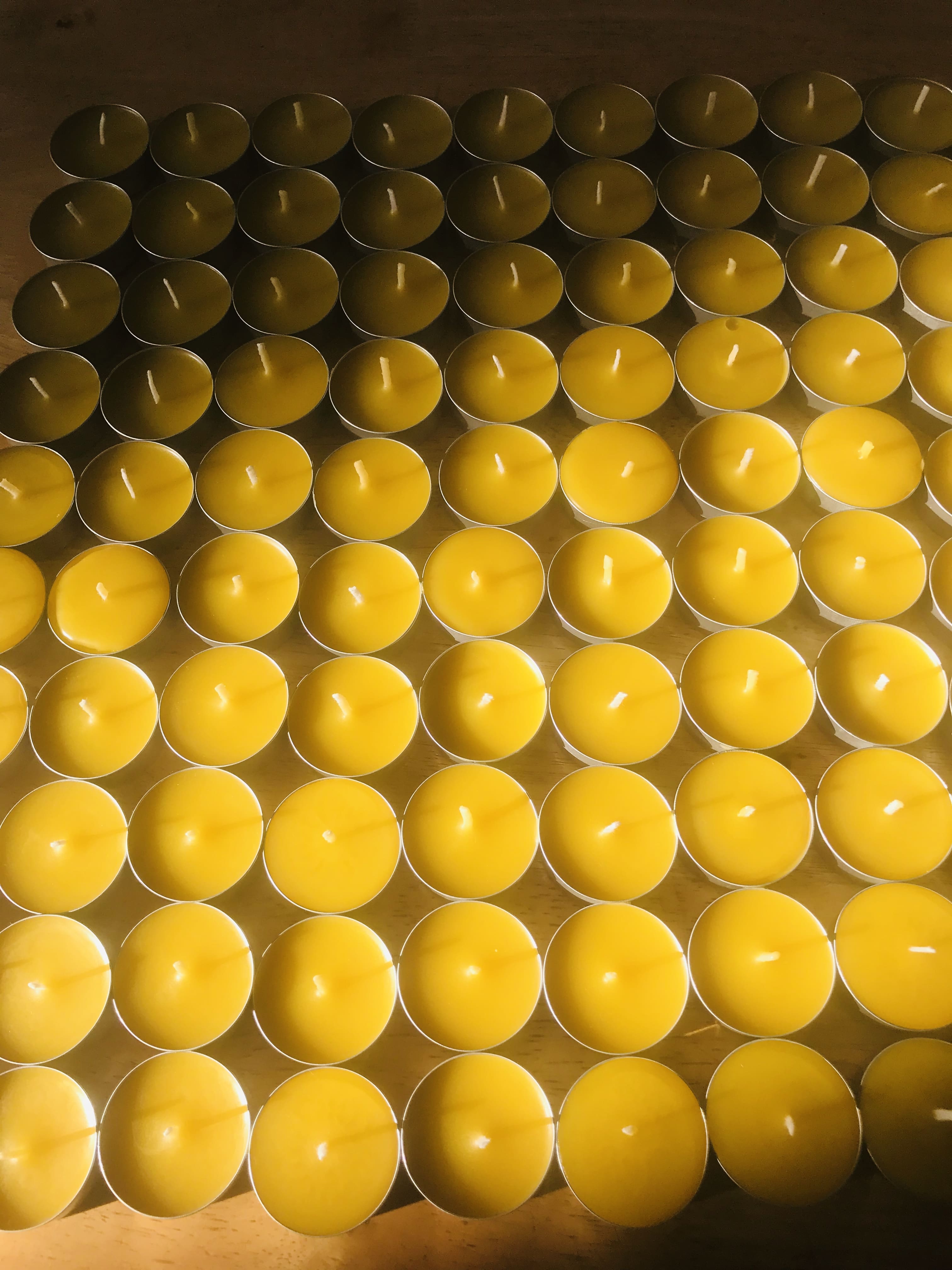 Đèn bơ cúng Phật JVALA - tealight vỏ nhôm (hộp 30 viên)