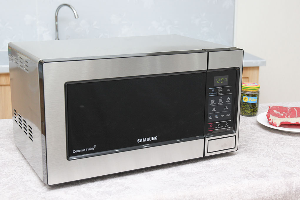 Lò vi sóng 20 lít samsung me73m