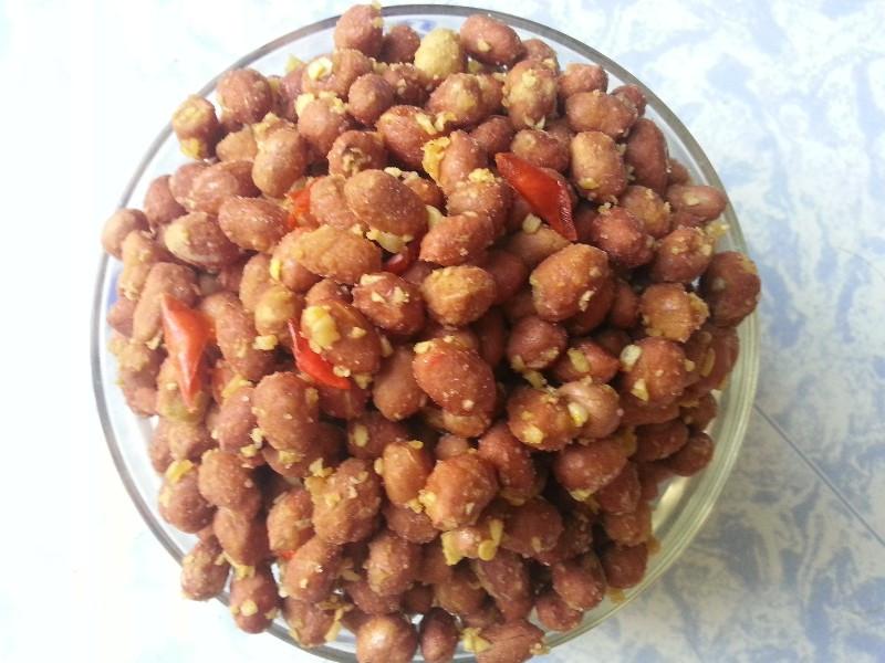 Lạc rang tỏi ớt thơm ngon