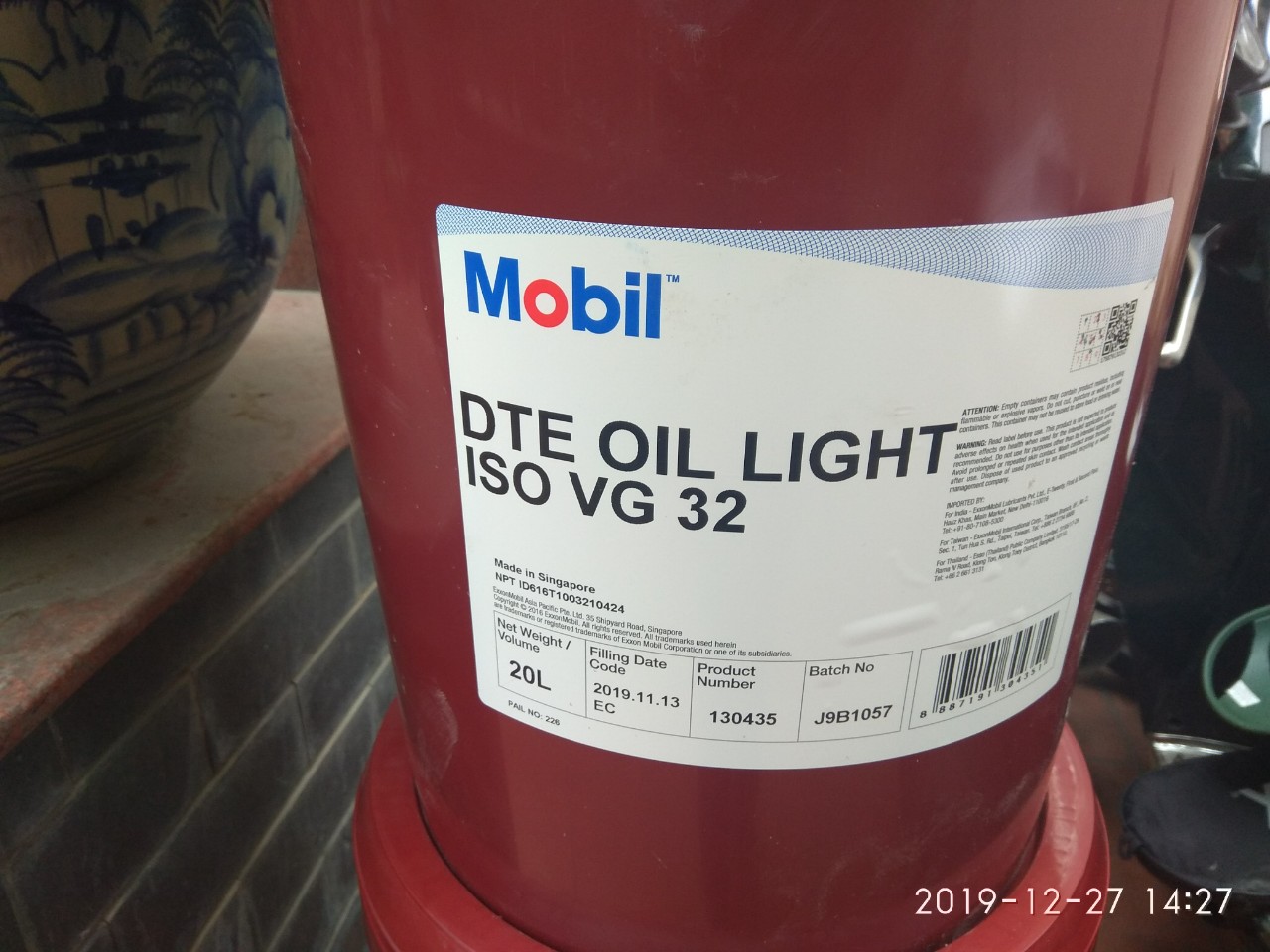 Dầu Mobil DTE OIL Light 32