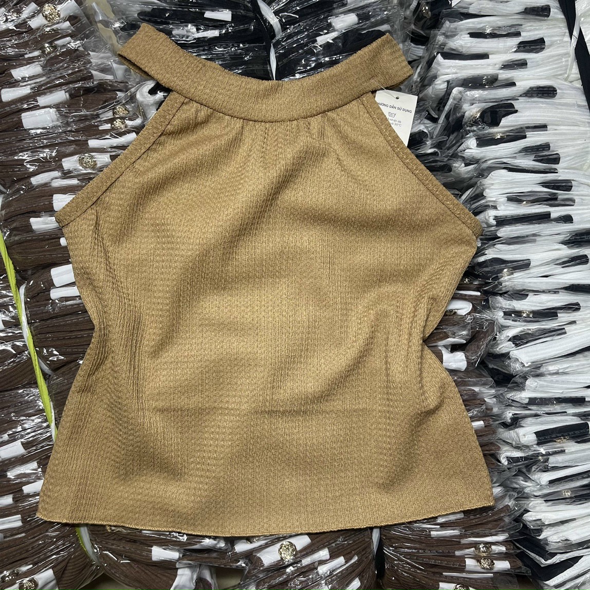 ÁO croptop kiểu cổ yếm ôm chất vải xốp