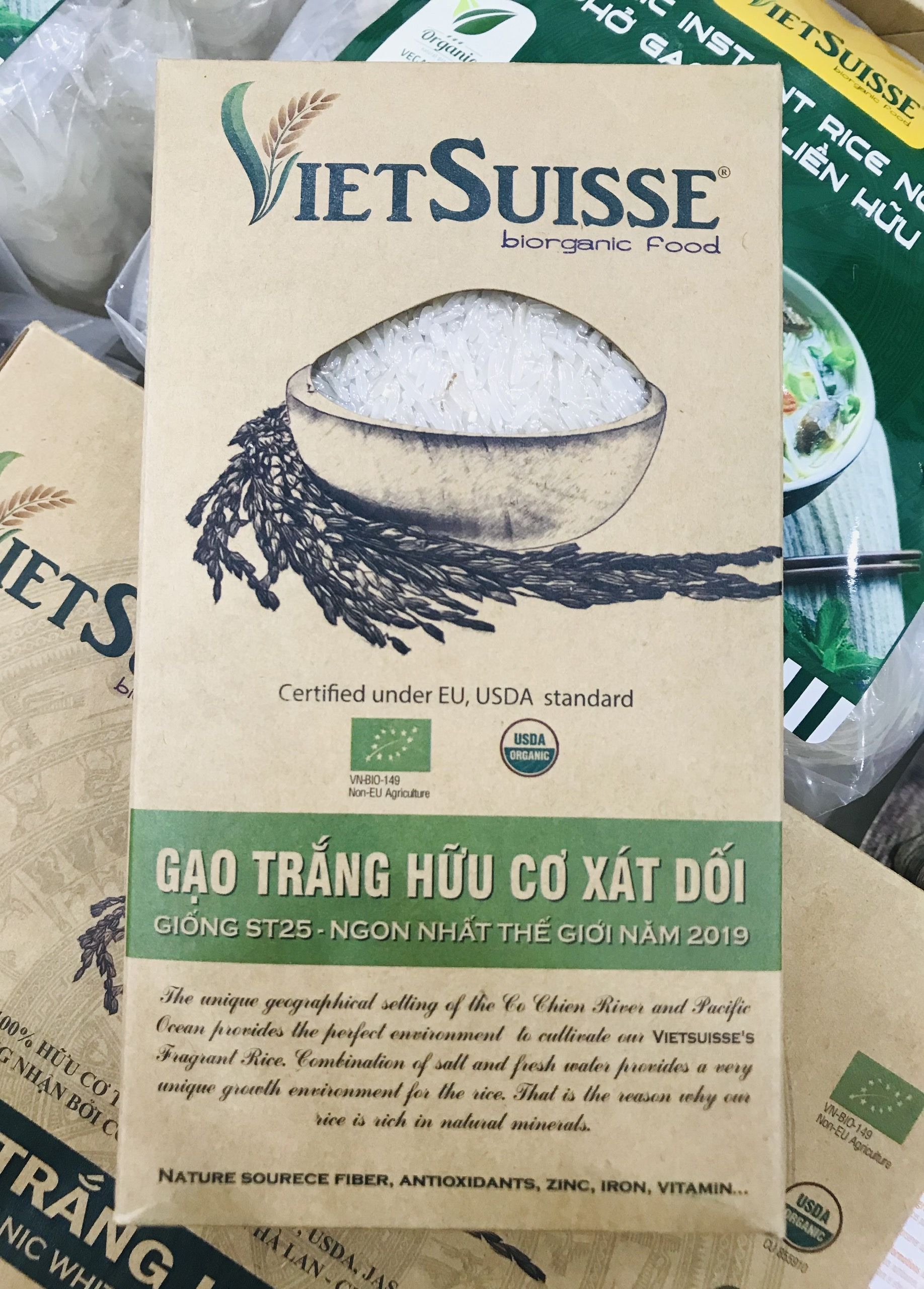 Gạo trắng xát dối hữu cơ Vietsuisse 1kg