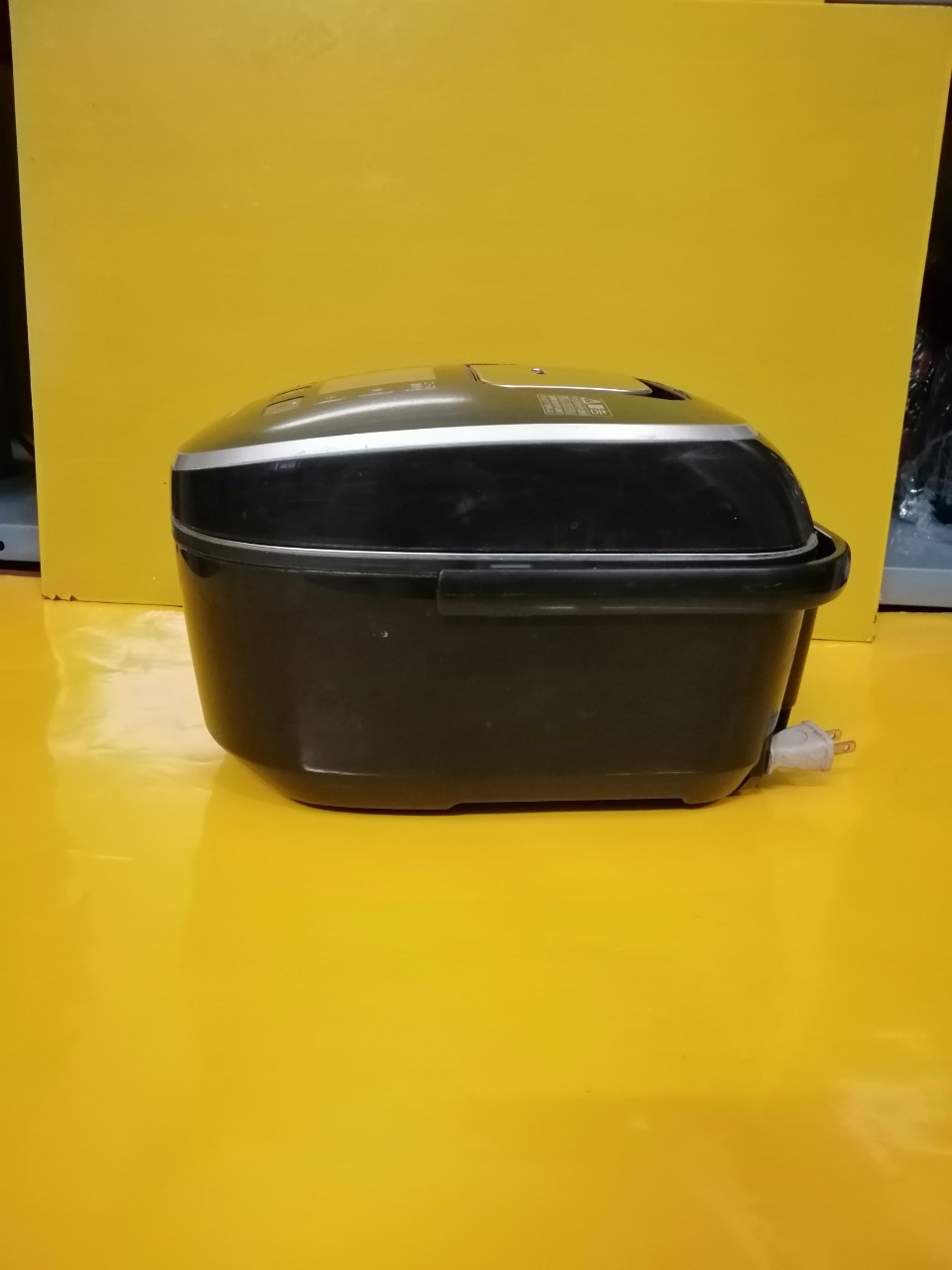 Nồi cơm nội địa nhật panasonic sr-hb107 - date 2017