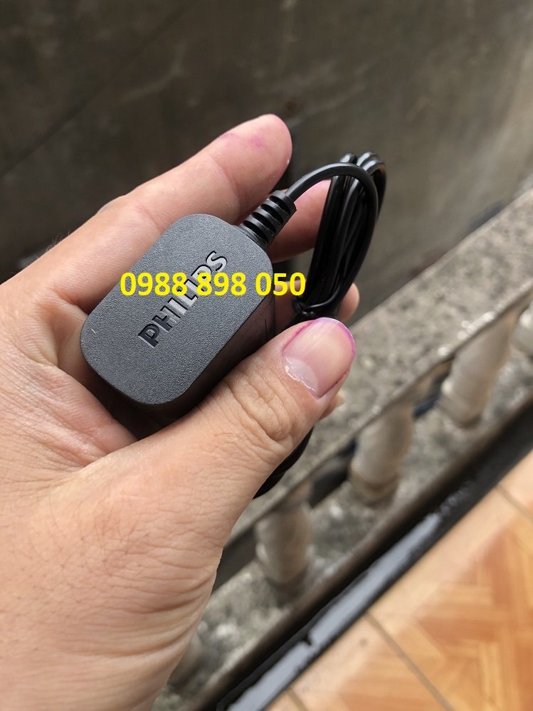 Sạc máy tông đơ cắt tóc philips qc5130