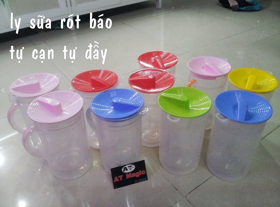 Dụng cụ ảo thuật ly sữa tự cạn tự đầy