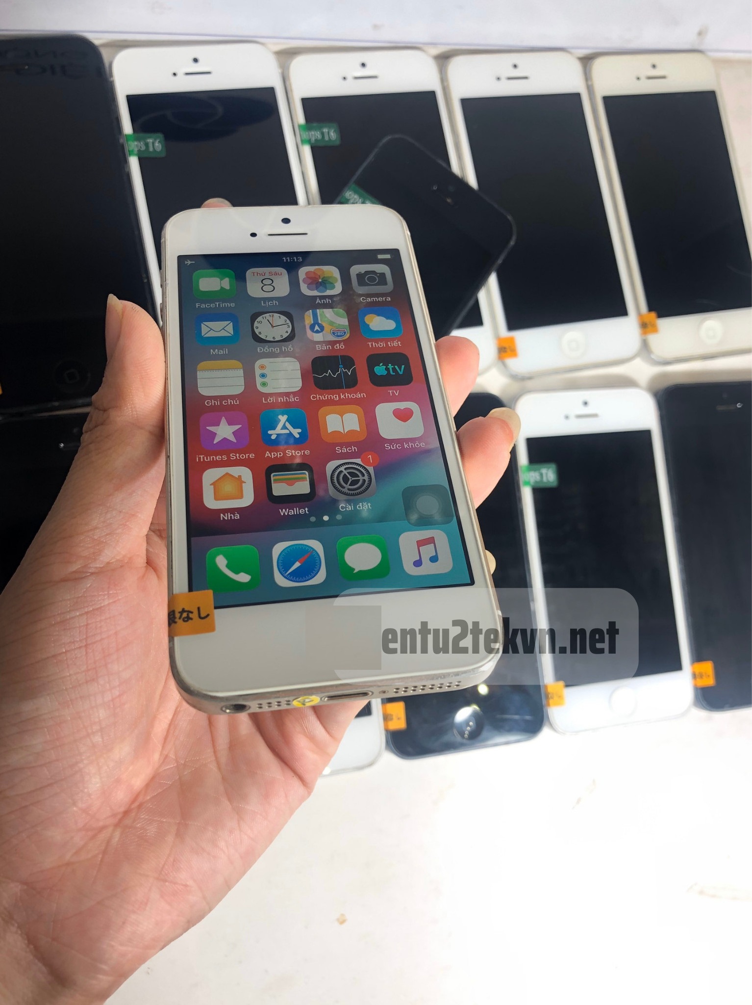 Điện thoại cảm ứng i-phone 5/5S giá rẻ phù hợp túi tiền