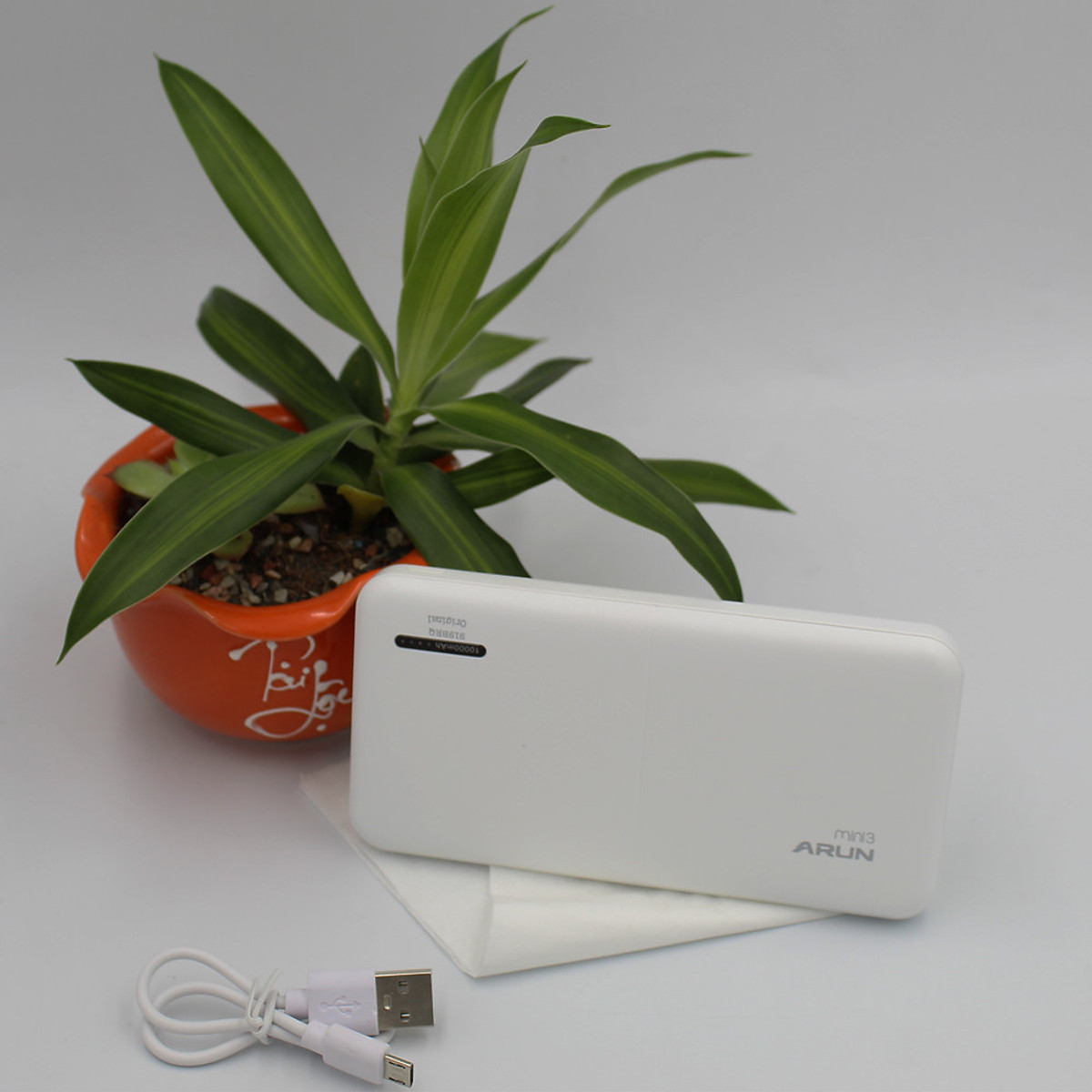 Sạc dự phòng arun mini 3 10.000mah màu trắng, bảo hành 1 năm