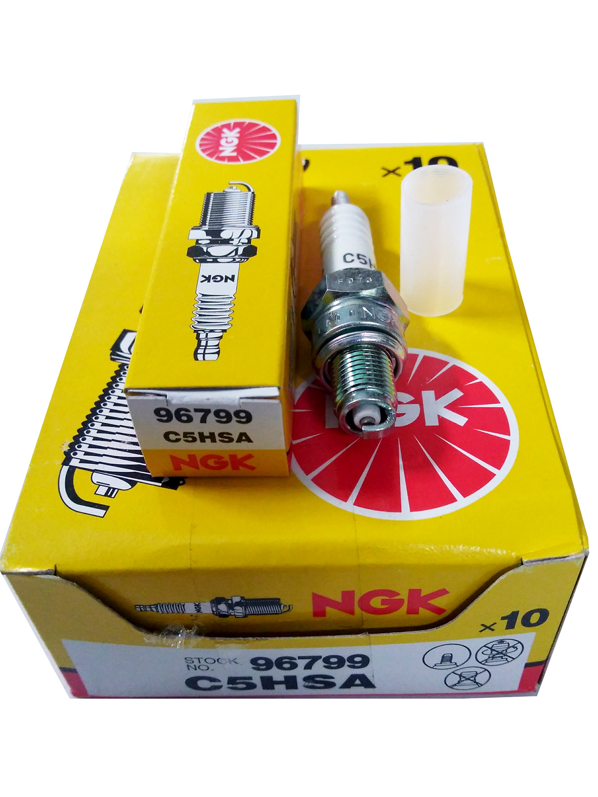 BUGI NGK THÁI LAN C7HSA CHÂN NGẮN