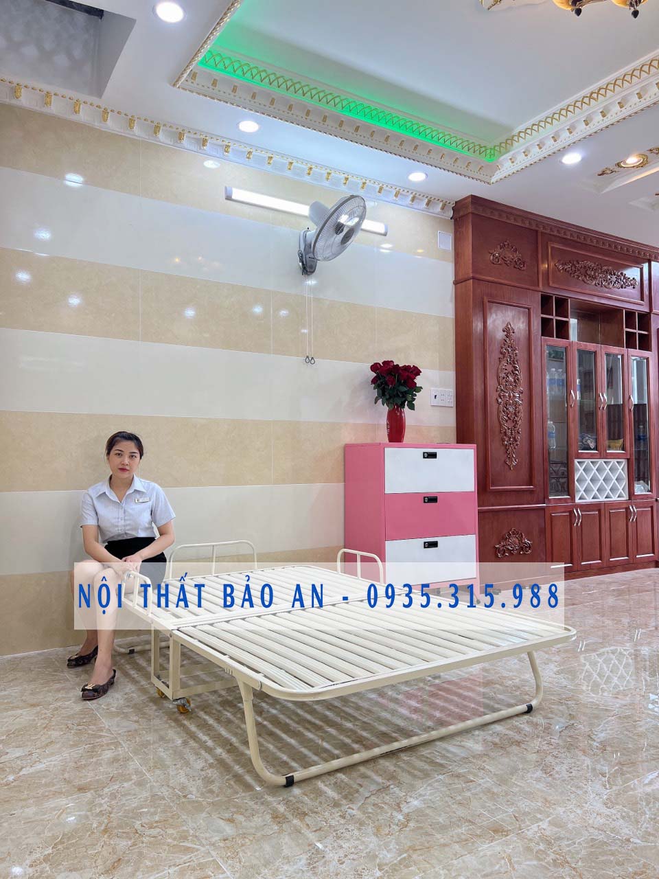 Giường sắt xếp di động gấp gọn , có bánh xe di chuyển 1mx2m BA