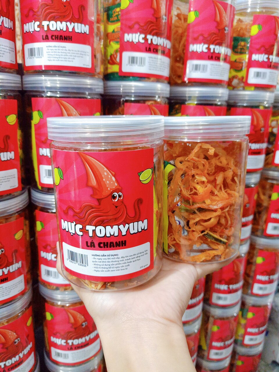Mực sợi tomyum lá chanh ăn liền thơm ngon
