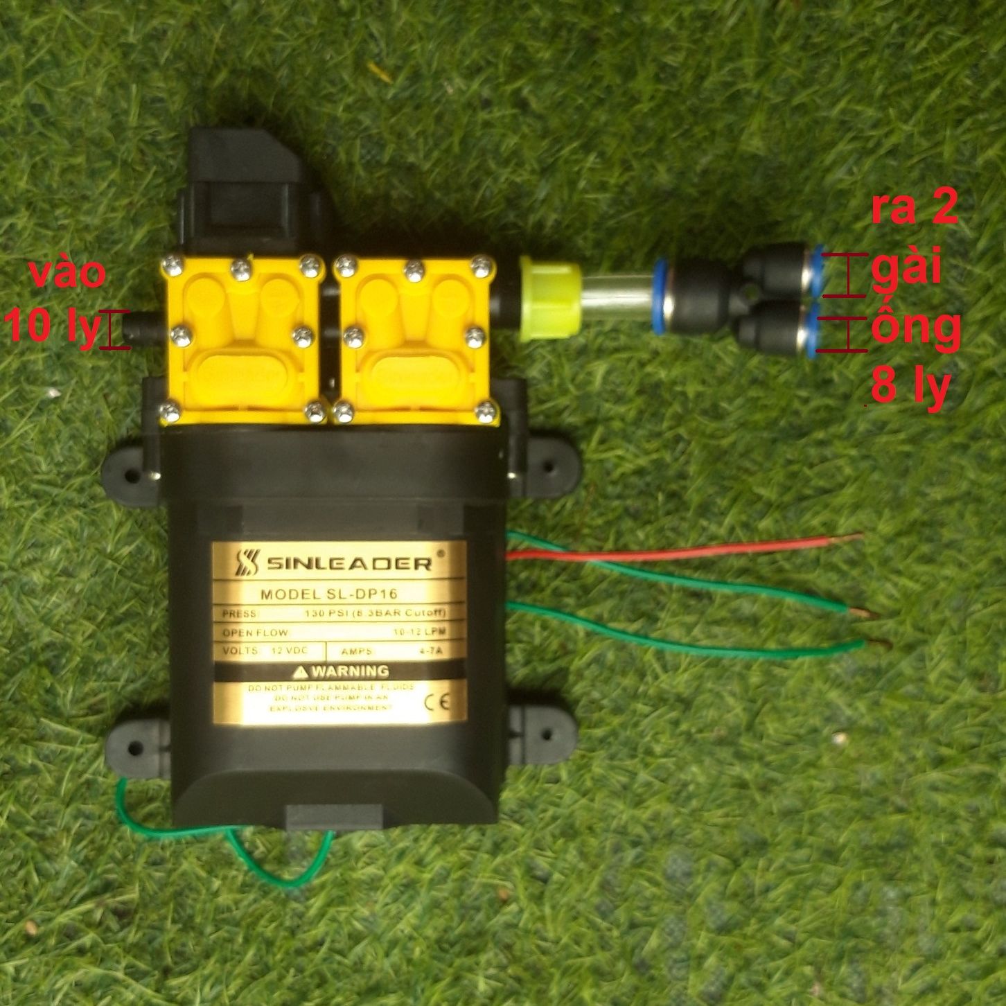 Máy bơm nước mini 12V 150W Bơm đôi SINLEADER/OSAKA/ ZUKUI rửa xe, tưới lan 2 mô tơ 755 có rờ le ngắt khi khóa nước đầu ra