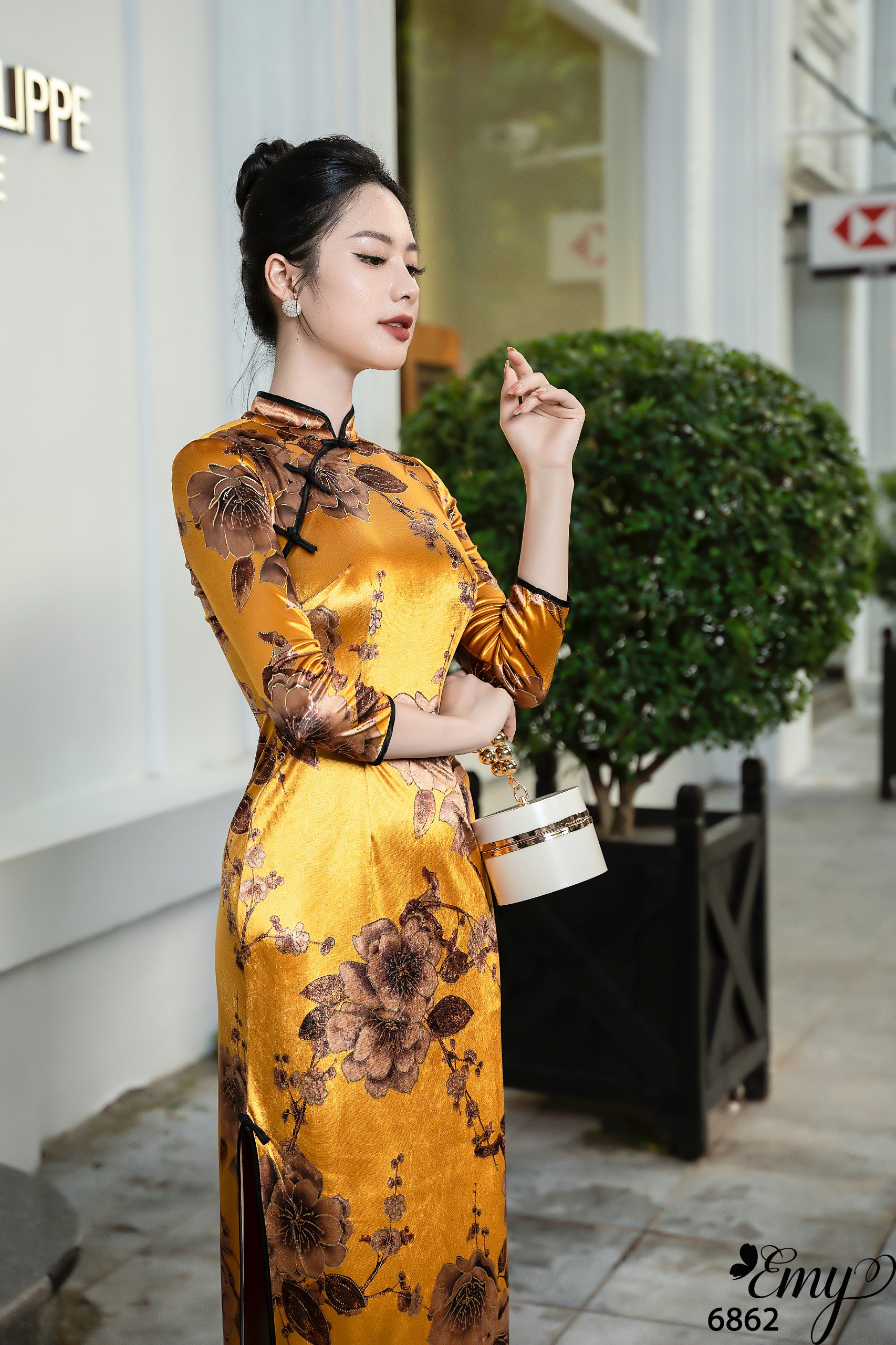 Đầm em6862 sườn xám vàng gold