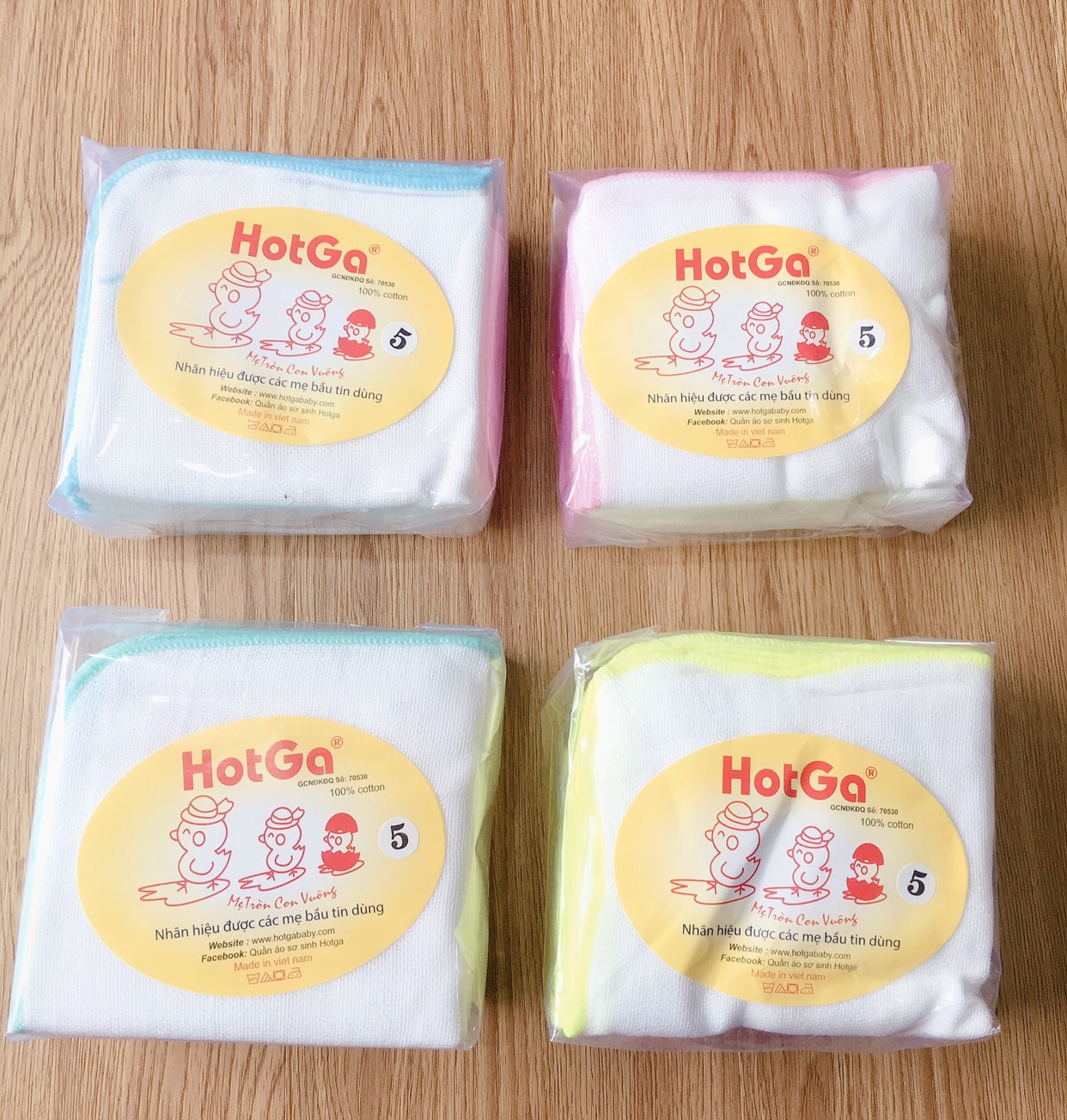 1 gói khăn sữa gạc 4 lớp hotga