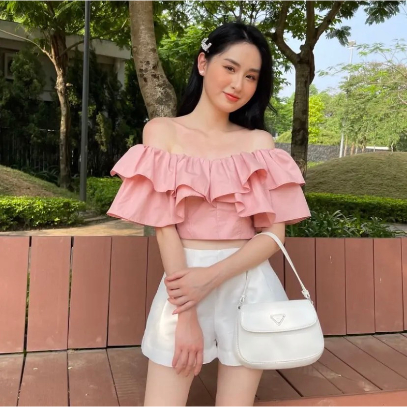 Áo croptop trễ vai bẹt vai hở vai bèo tầng tiểu thư