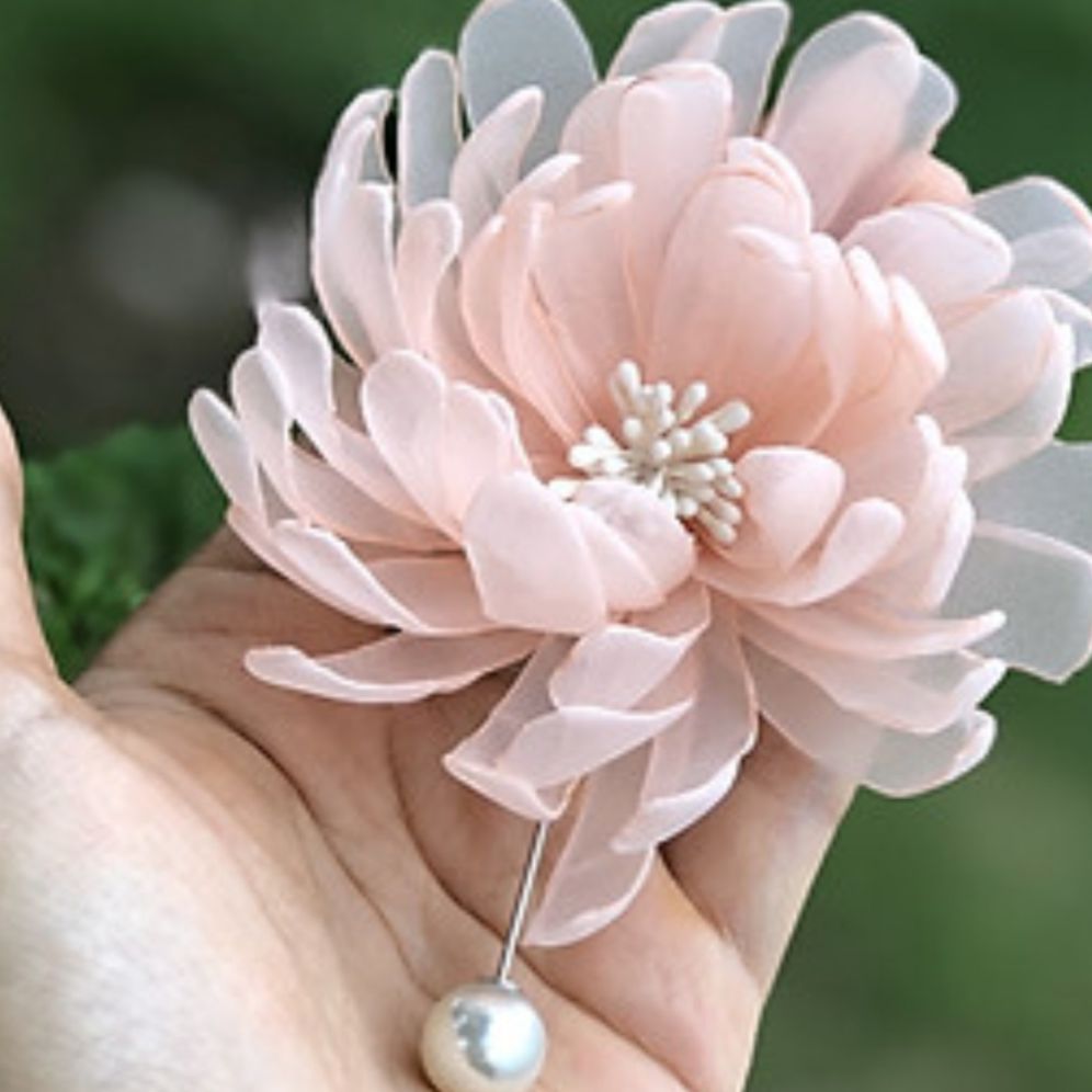 Hoa cài áo handmade bông hoa cúc hồng