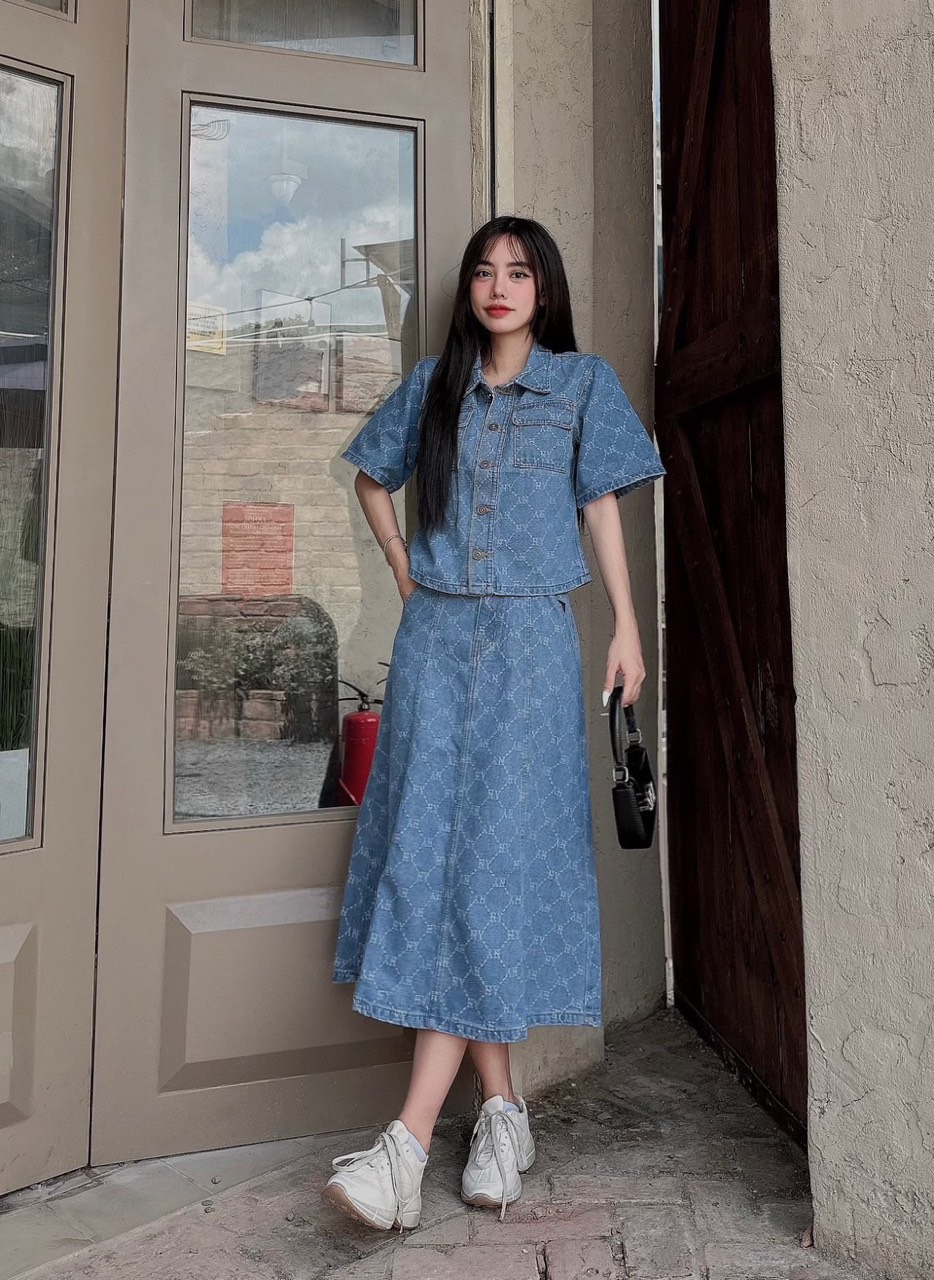 Bộ áo và chân váy jean M/L/B hàng xuất dư xịn họa tiết NY