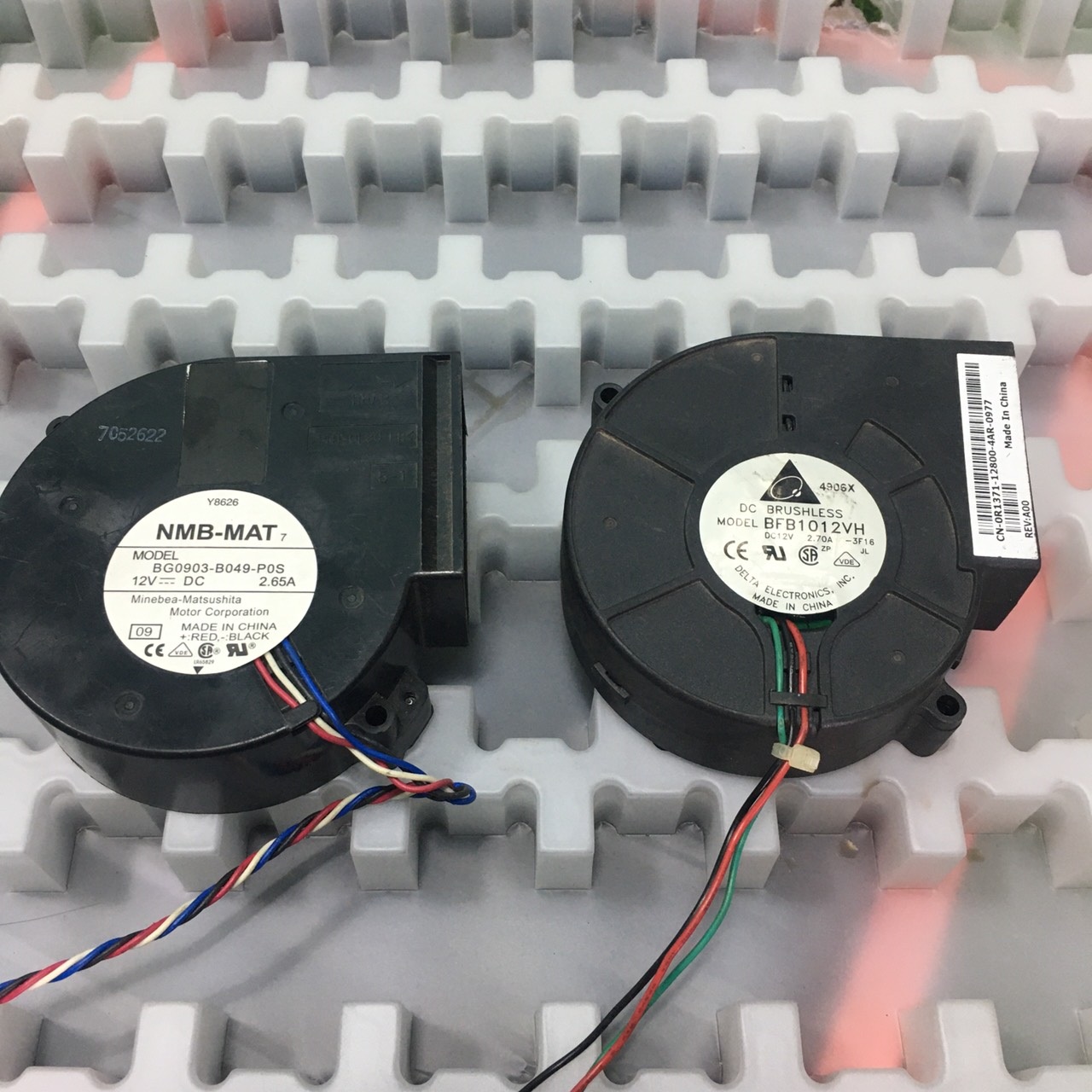 Quat sò 12V gió mạnh dòng trên 2A