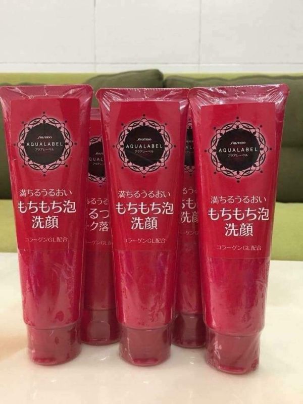 Sữa rửa mặt Aqualabel Nhật Bản