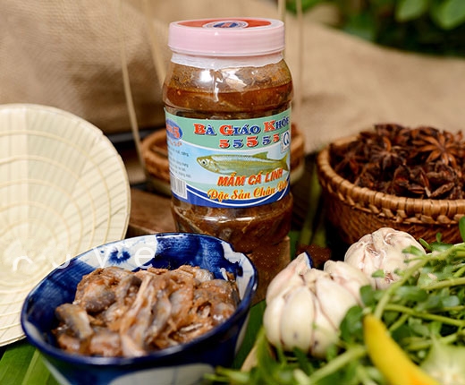 [HCM]Mắm cá linh Bà Giáo Khỏe 5555 hủ 500gr đặc sản Châu Đốc thơm ngon Không sử dụng hóa chất phẩm màu