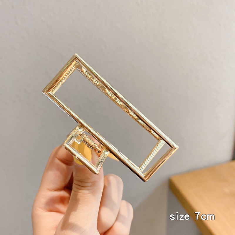 Kẹp tóc nữ Hàn Quốc cute WELLFIT KT005 kẹp càng cua kim loại màu vàng nhiều hình dáng