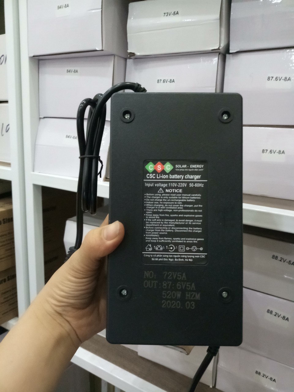 Bộ sạc pin Lithium 87.6V5A/8A/10A (cho hệ 72V-24Cell 3.2V pin sắt Lifepo4) Bộ sạc pin Lithium 87.6V5A/8A/10A (cho hệ 72V-24Cell 3.2V pin sắt Lifepo4)