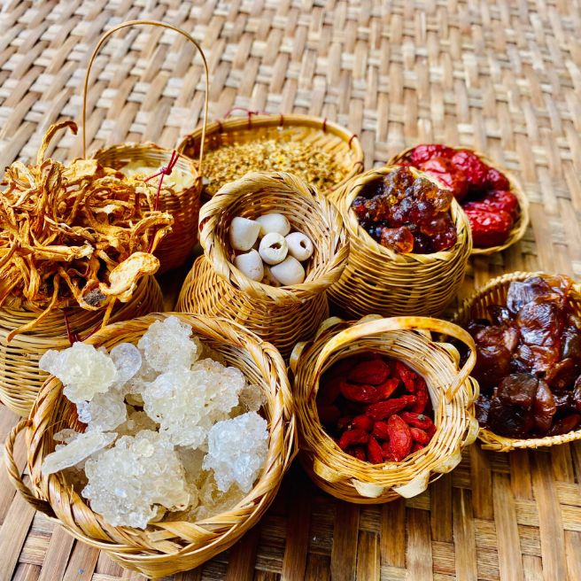 [HCM]set 500gr nguyên liệu nấu chè dưỡng nhan 13 vị tặng kèm táo đỏ loại 1