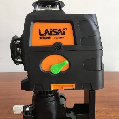 Máy cân mực 12 tia xanh laisai LSG666SL