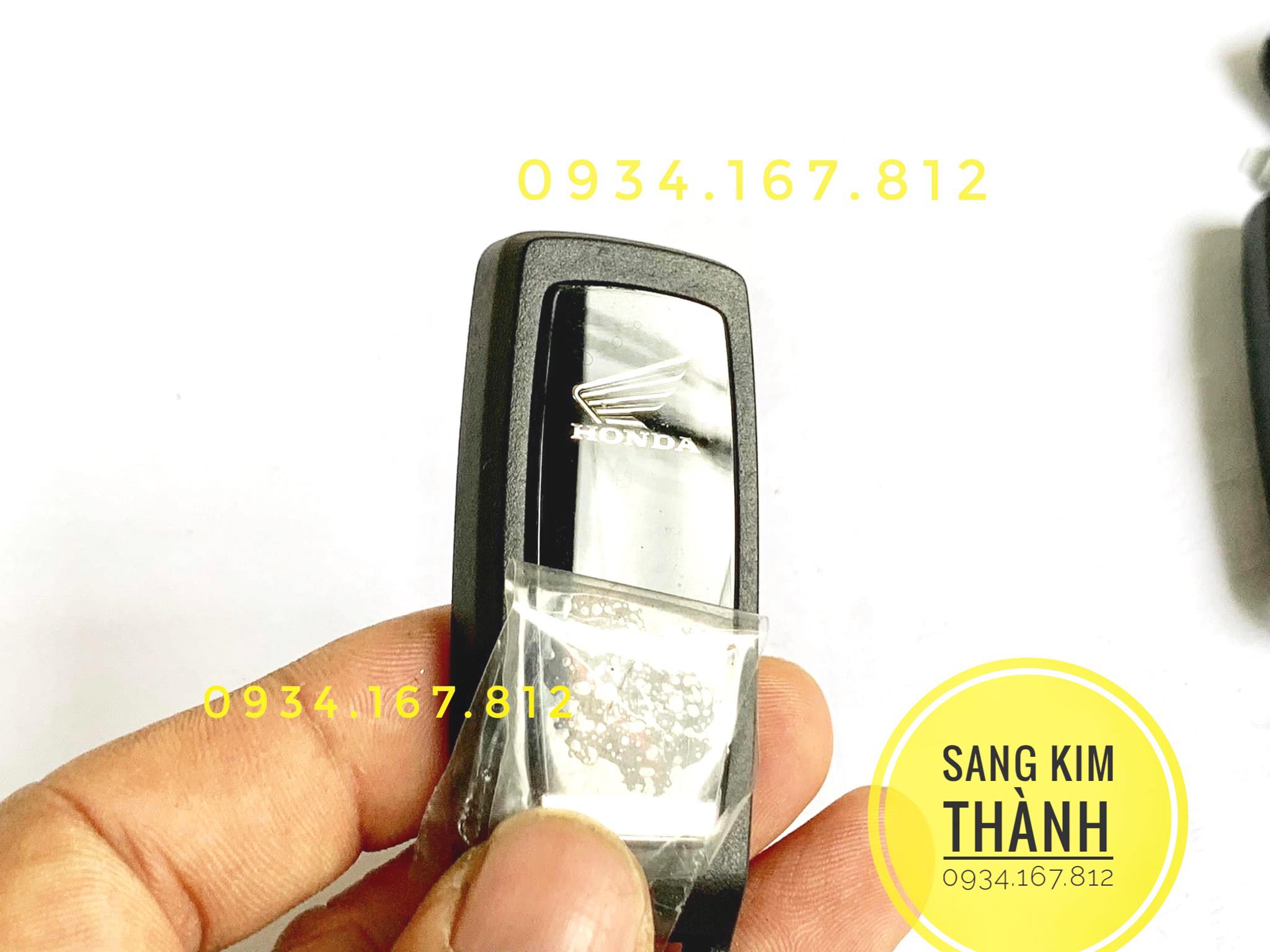 Mặt ốp lưng kiến bóng logo honda cho xe vision 2021 2022 2023