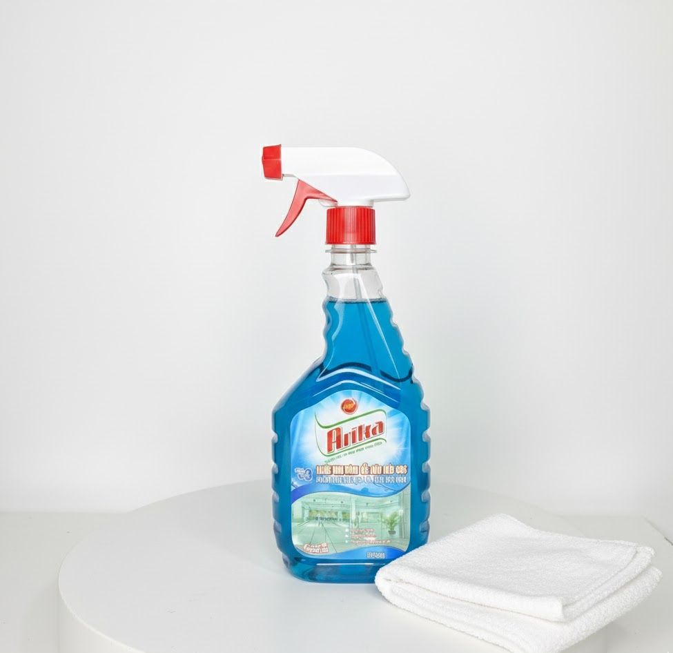 Nước xịt kính nước lau cửa kính vệ sinh bếp gas dung tính 650ml My Home Nước lau kính DN188