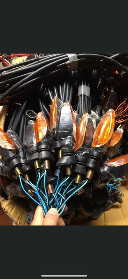 Xi nhan xe điện Xmen 1 đôi