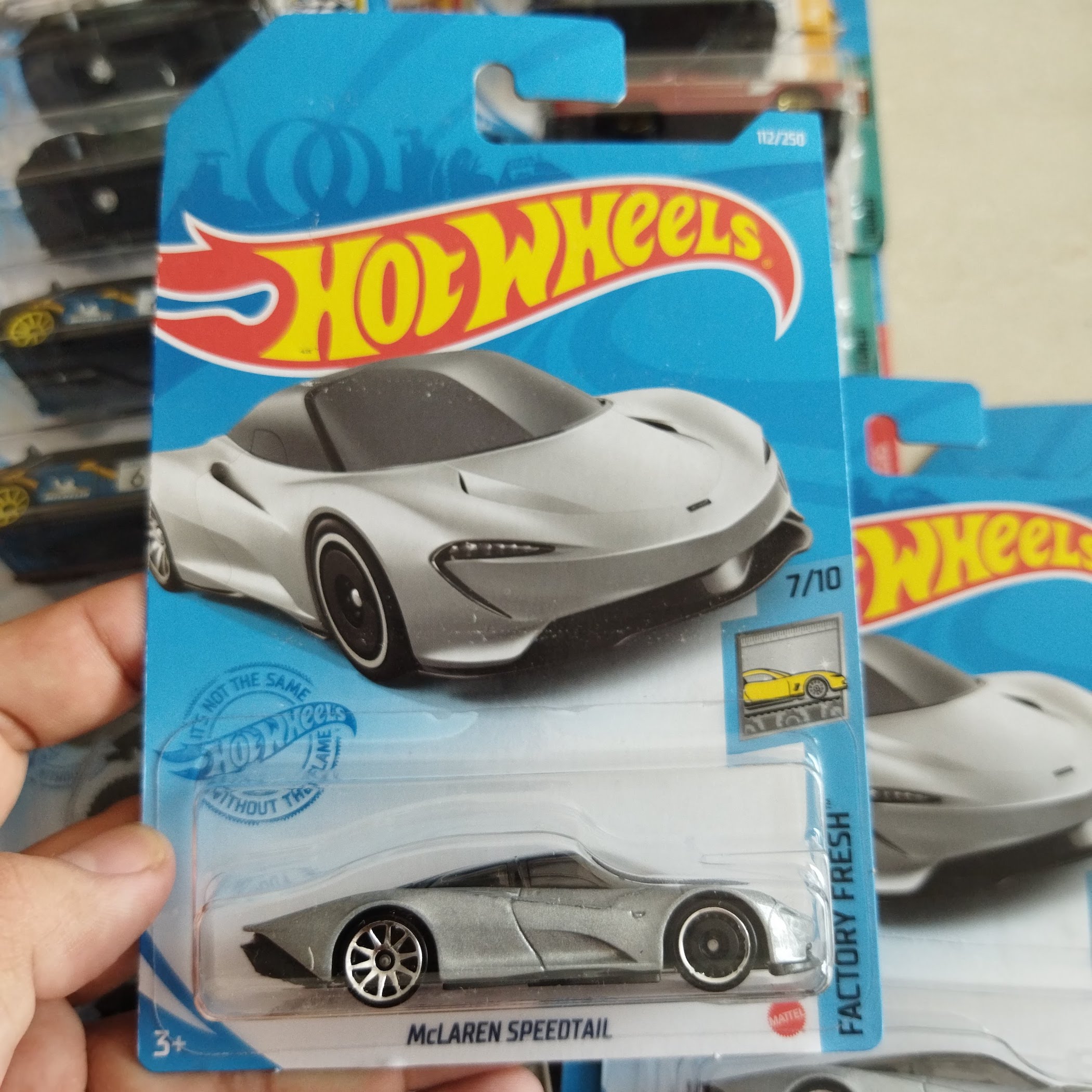 Xe Mô Hình Chính Hãng HotWheels - McLaren Speedtail