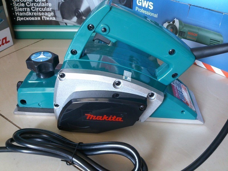 Máy bào gỗ makita n1900b máy bào gỗ