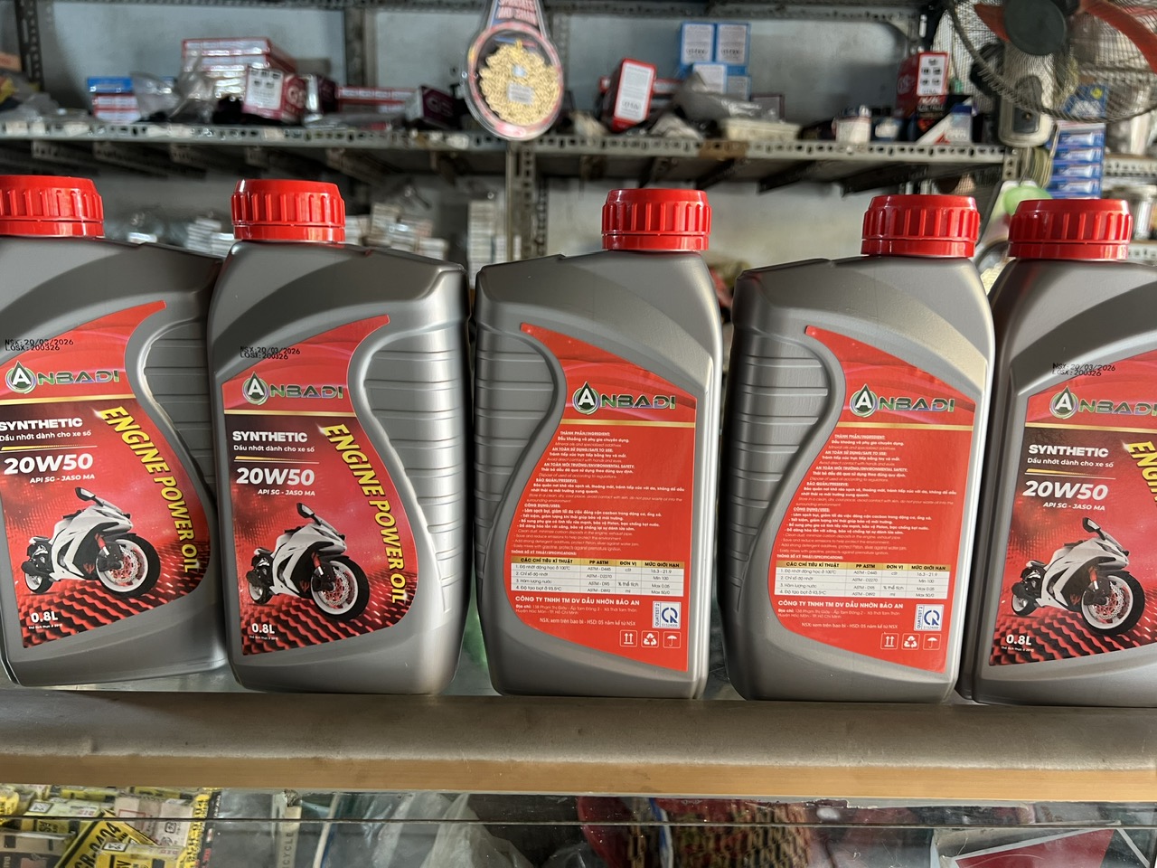 Nhớt tổng hợp giá rẻ ANBADI -0.8 Lít dùng cho xe số 4T