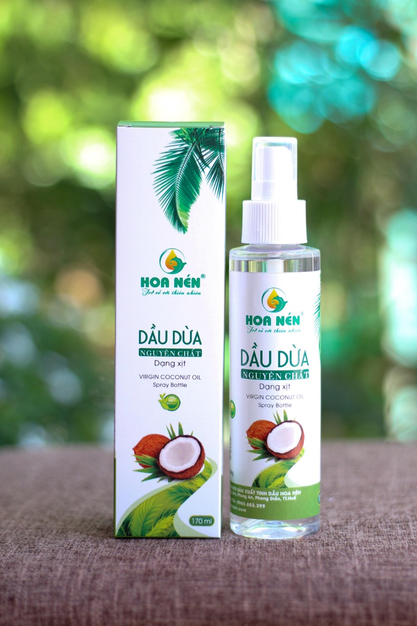 Dầu dừa nguyên chất Hoa Nén 170ml dạng xịt tiện lợi - Giúp dẹp da và mượt tóc