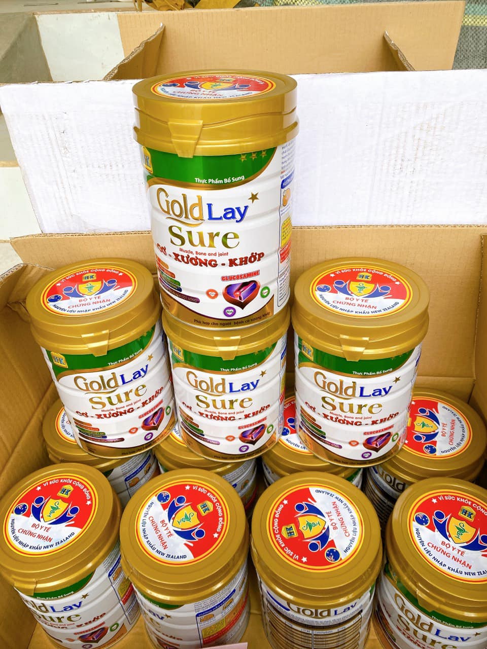 Sữa bổ sung canxi, glucosamin ngăn ngừa loãng xương cho người già Goldlay Sure cơ xương khớp lon 900g