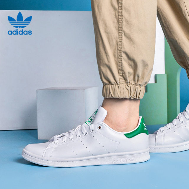 junior white stan smiths