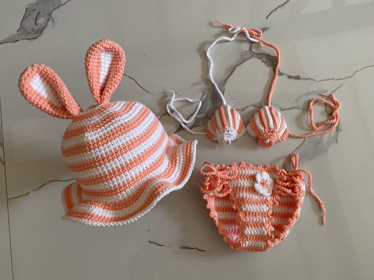 Set mũ + bikini cho bé đi biển, set mũ + bikini handmade cho bé