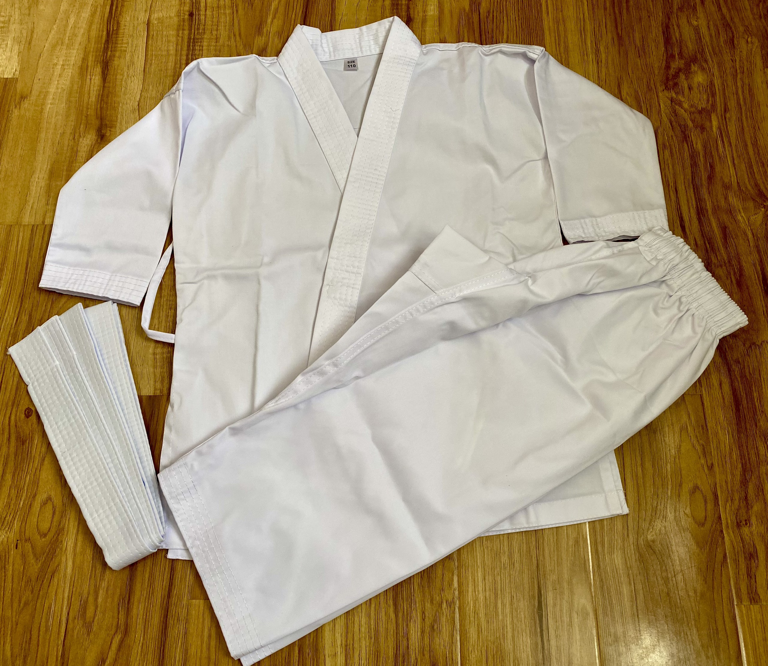 Võ phục karate vải kaki cao cấp êm mềm mại tặng kèm đai có giao sỉ cho anh em hlv
