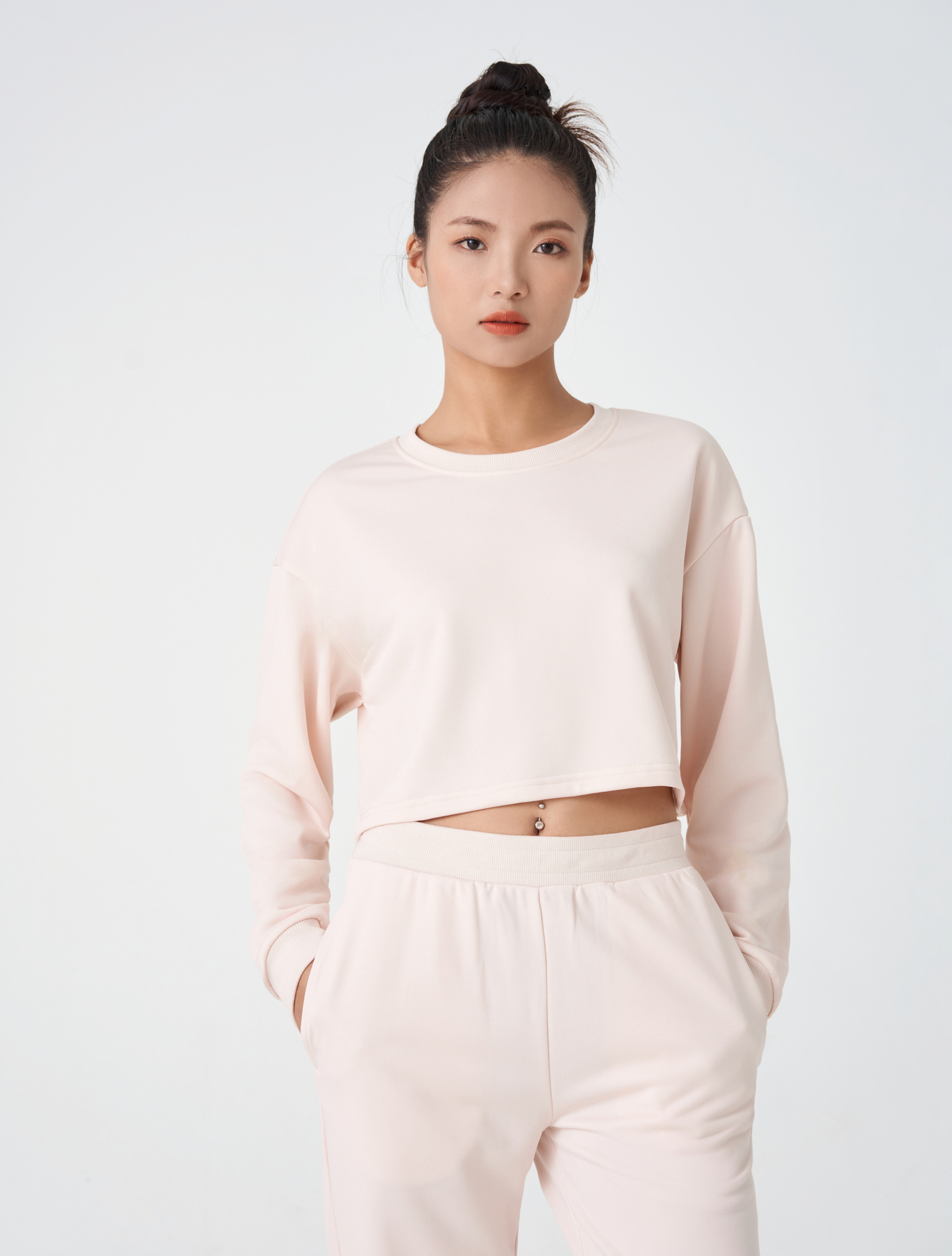 Áo nỉ nữ CANIFA basic cổ tròn chất liệu 100% polyester 6TW23W005