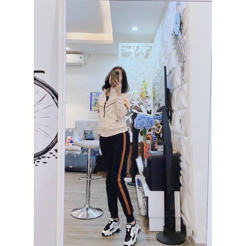 Sét bộ thể thao chéo mí ngực thêu chất umi hàng cao cấp, có video sản phẩm của shop tự quay
