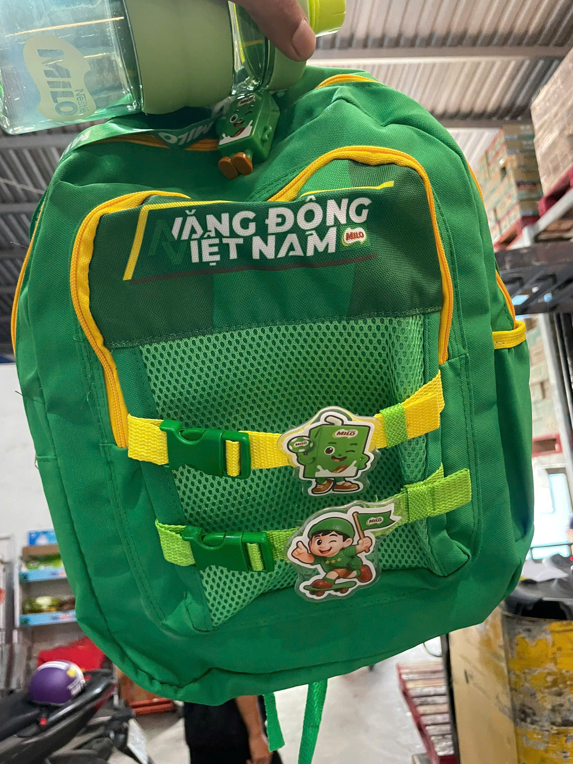 💚MILO CHÍNH HÃNG + tặng kèm Balo, Bình nước siêu dẽ thương🥤 SỮA LÚA MẠCH NESTLÉ MILO – THÙNG 48 HỘP 180ML (12 LỐC)