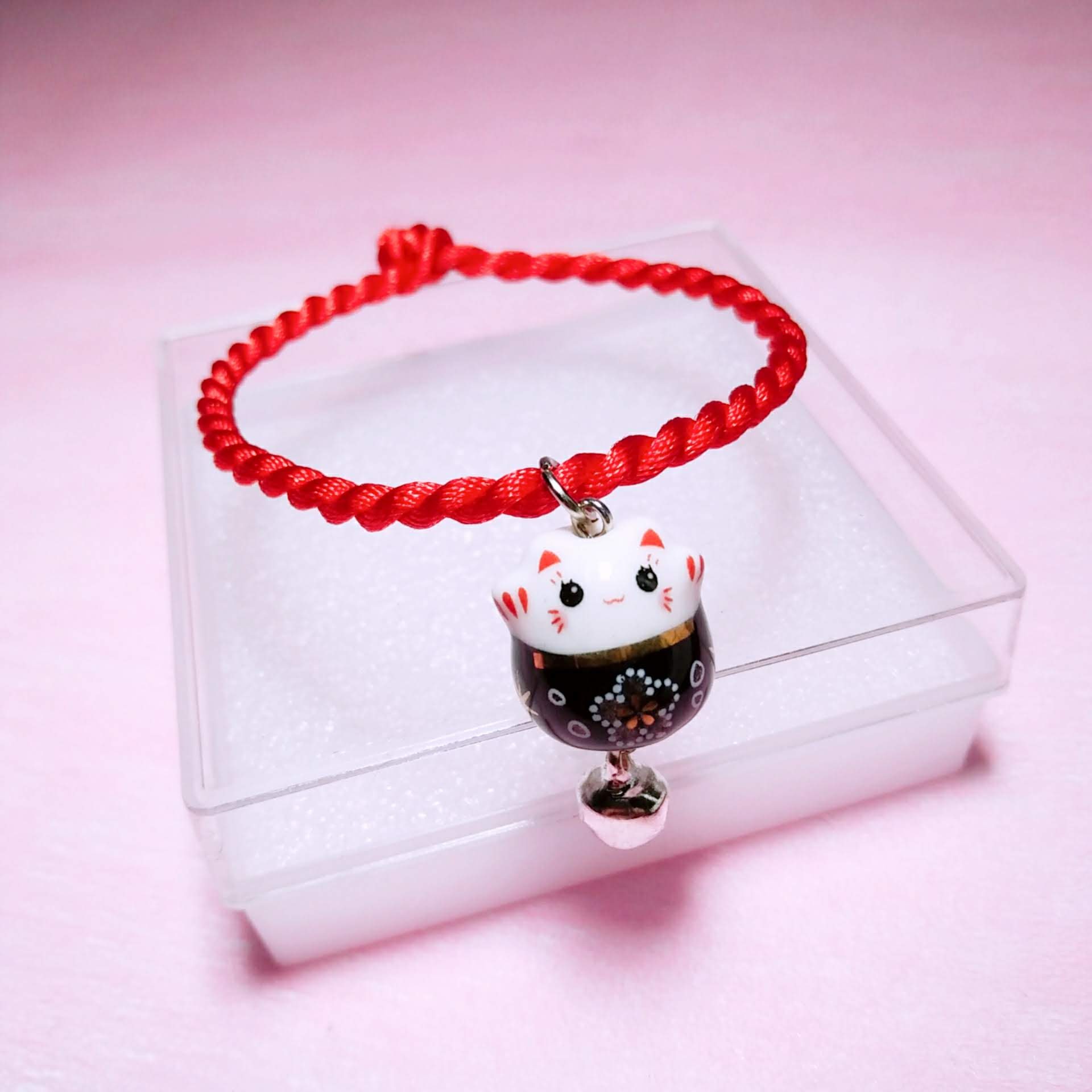 Bộ 10 vòng tay chỉ đỏ mèo thần tài may mắn, (nhiều màu mèo khác nhau)